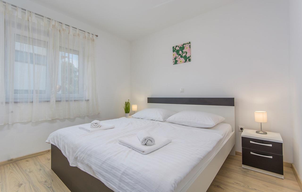 Silver Holiday House Vrvari 外观 照片