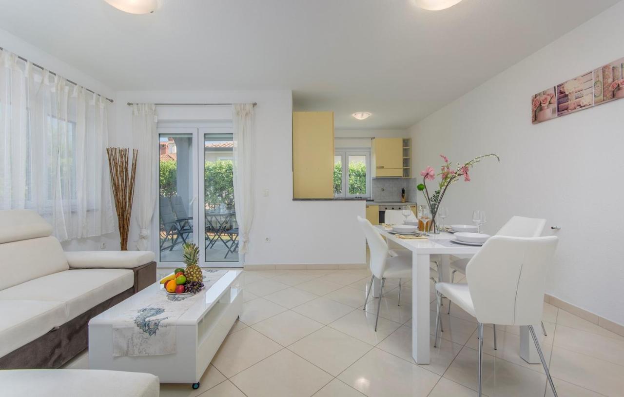 Silver Holiday House Vrvari 外观 照片