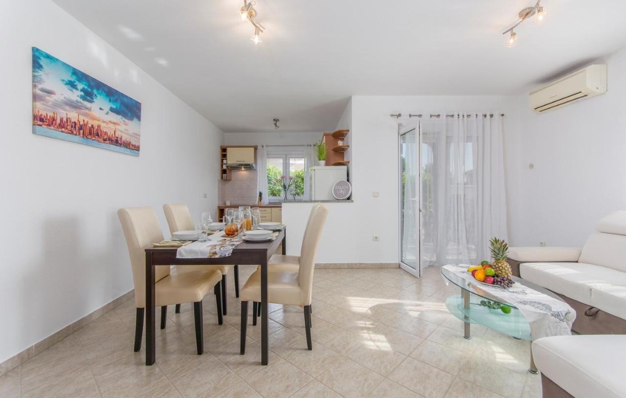 Silver Holiday House Vrvari 外观 照片